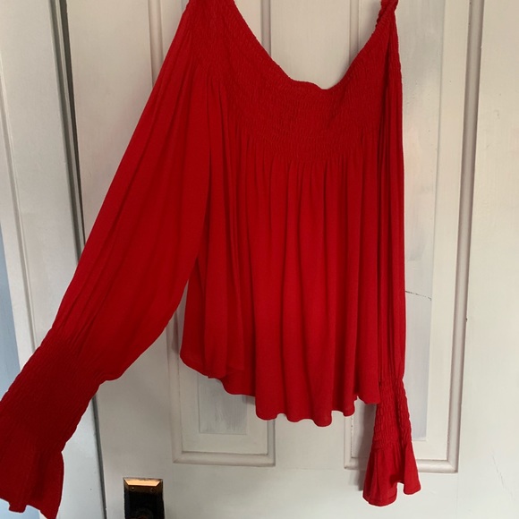 Red summer top - Picture 2 of 6